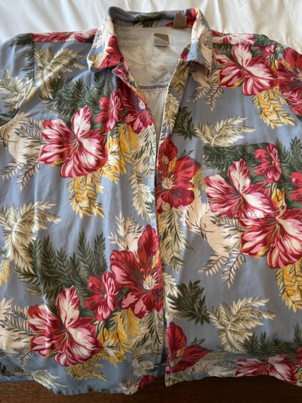 Vintage 100% Cotton short sleeve button down Floral Hawaiian Shirt, tropical